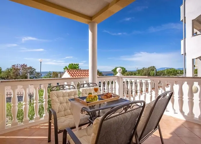 Mit Balkon Und Meerblick By Interhome شقة *