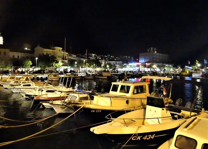 Mit Balkon Und Meerblick By Interhome شقة دْغاماي