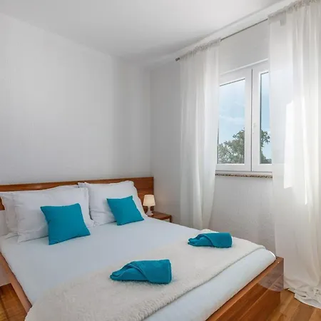 דירה Mit Balkon Und Meerblick By Interhome