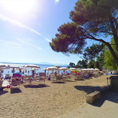 Mit Balkon Und Meerblick By Interhome Apartamento